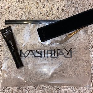 Lashify bond + tweezers